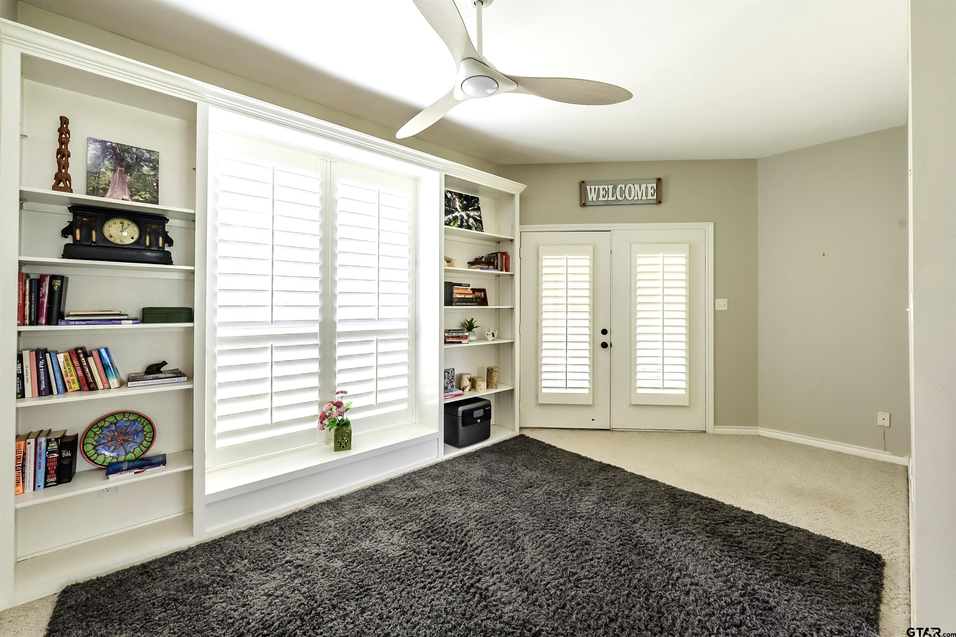 10074 Hillside Lane Flint, TX 75762 - Photo 12 of 22 a living room with furniture and a window