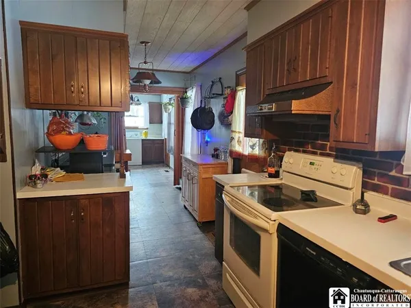 $229,900 | 437 Busti-Sugar Grove Road, Busti, NY 14701