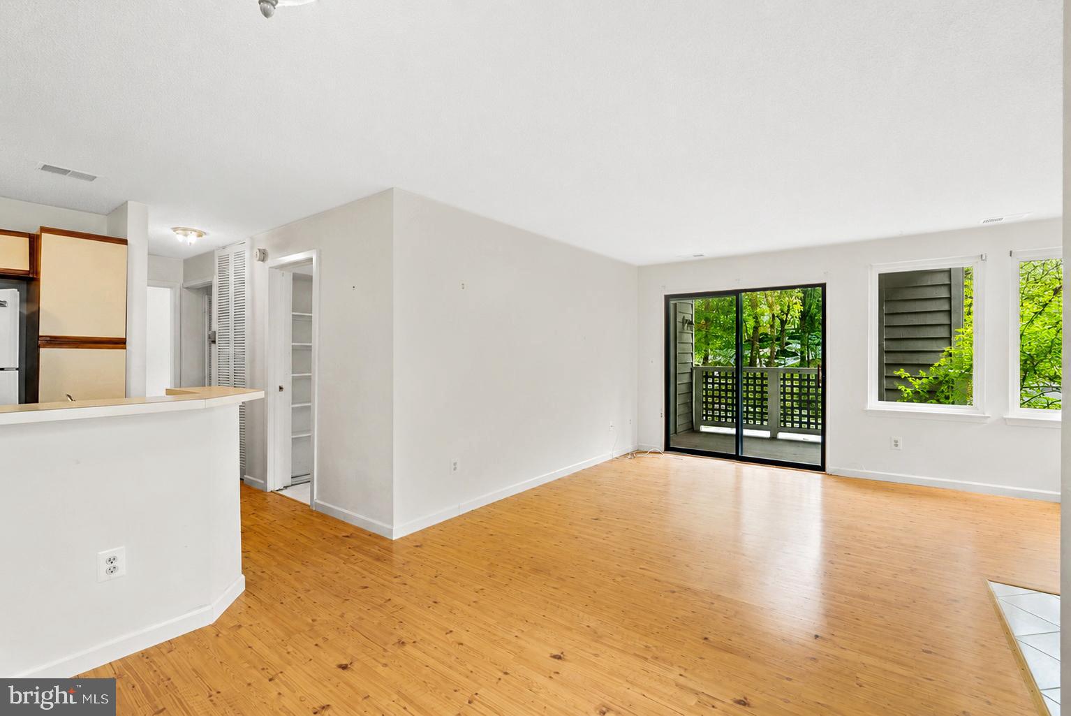 11719 Summerchase Circle Reston, VA 20194 - Photo 11 of 27
