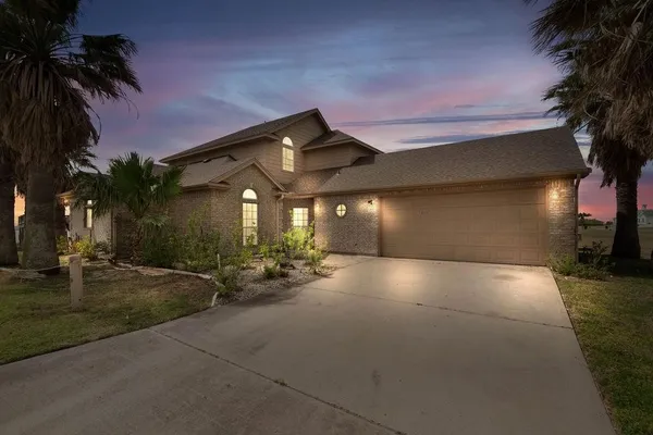 $650,000 | 1022 Cape Velero Drive, Rockport, TX 78382