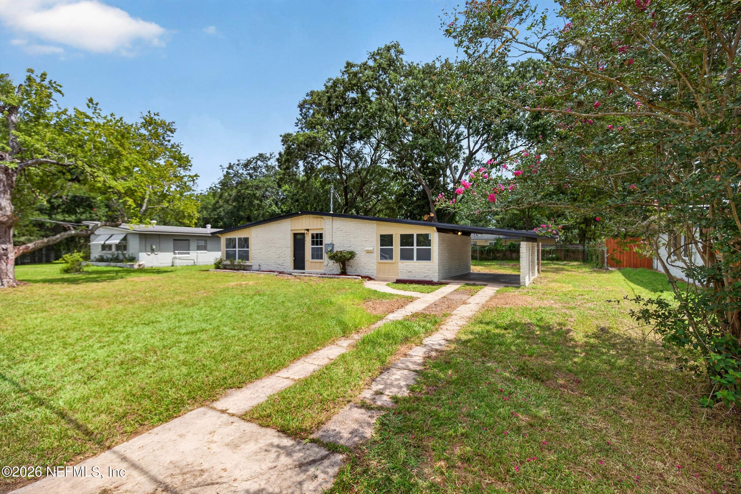 3751 Pizarro Road Jacksonville, FL 32217 - Photo 5 of 46 Front Right 1