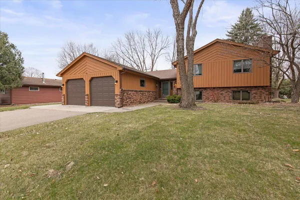$425,000 | 401 Green Avenue Southeast, Watertown, MN 55388