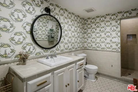 $2,799,000 | 644 North Cherokee Avenue, Los Angeles, CA 90004