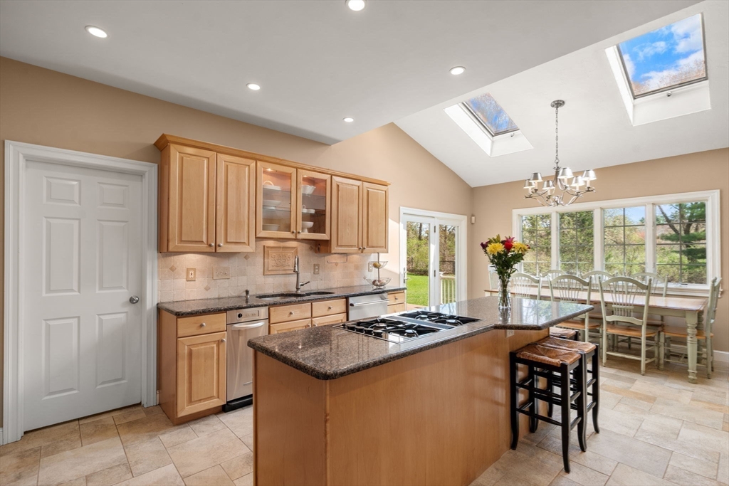 41 York Road Wayland, MA 01778 - Photo 13 of 33 Gallery Image 13