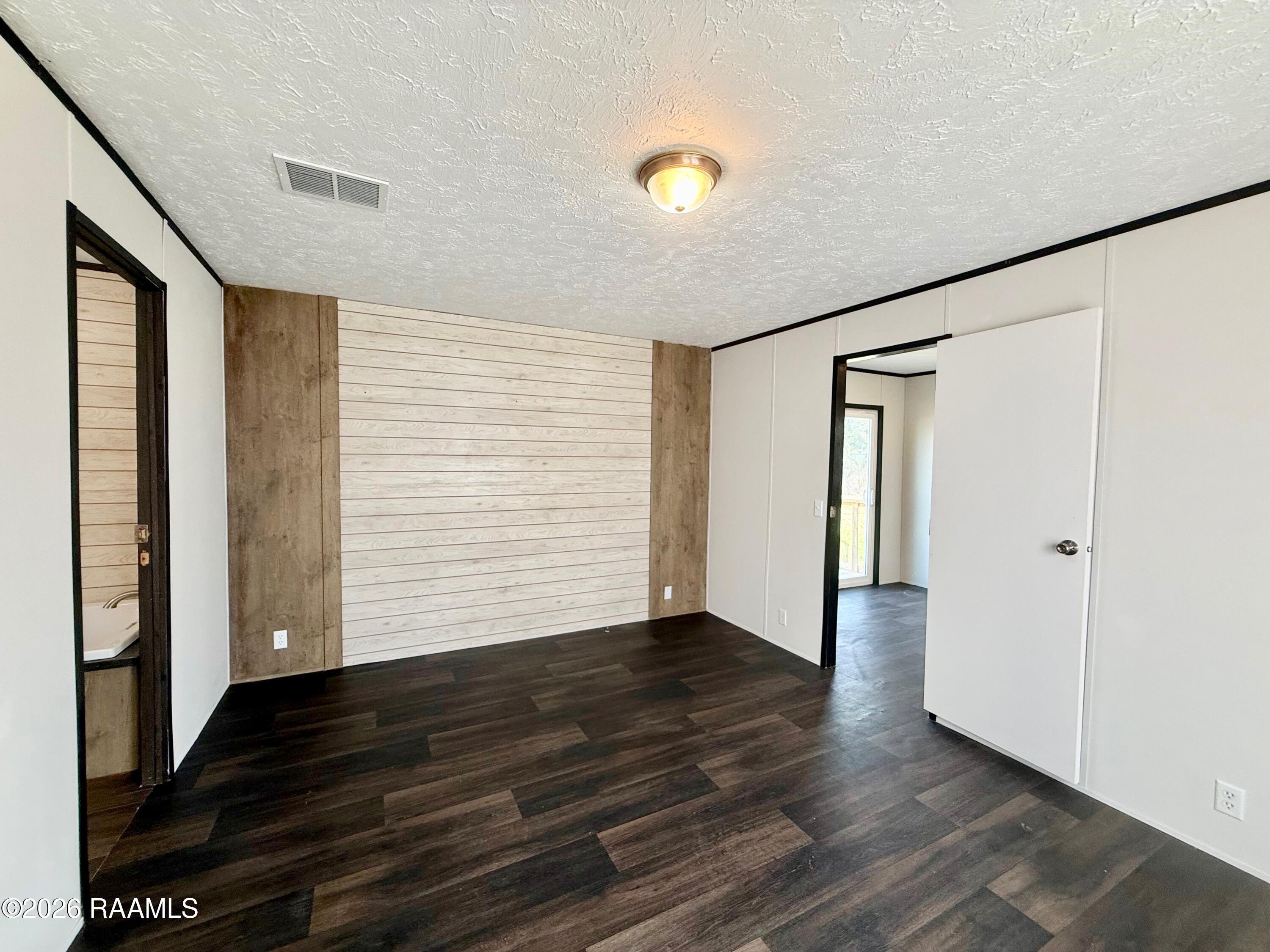 415 Dorsey Road New Iberia, LA 70563 - Photo 14 of 27 primary bedroom