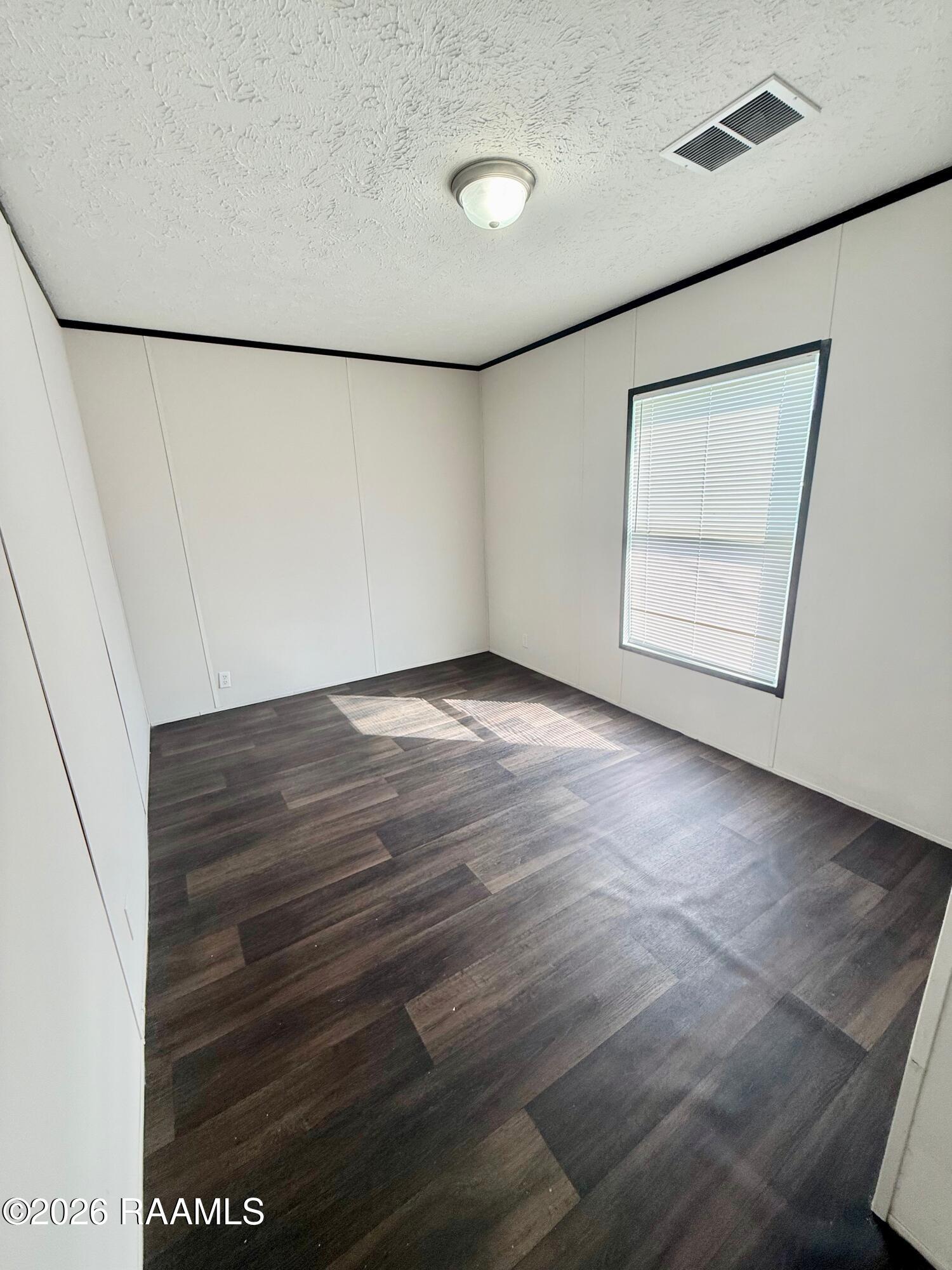 415 Dorsey Road New Iberia, LA 70563 - Photo 21 of 27 2nd bedroom