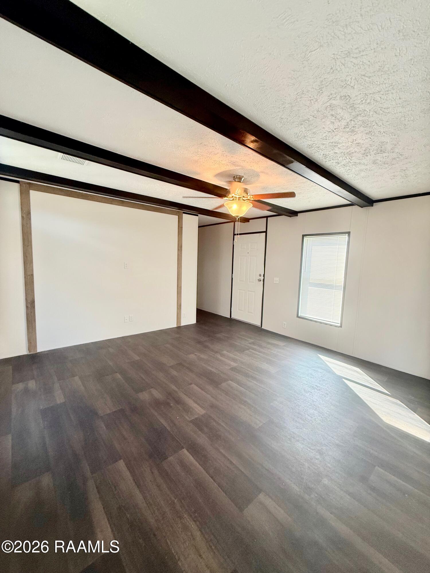 415 Dorsey Road New Iberia, LA 70563 - Photo 6 of 27 living room