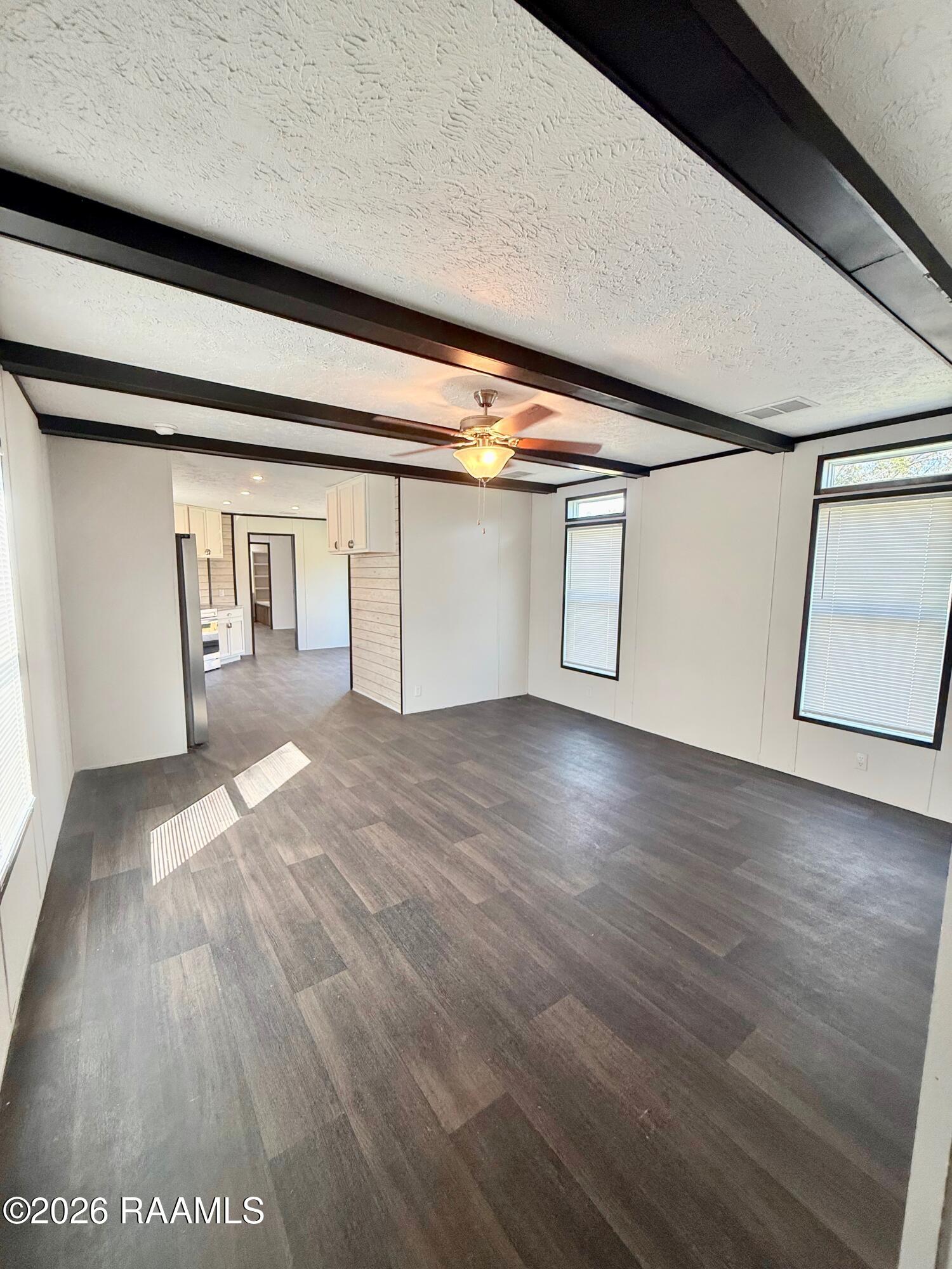 415 Dorsey Road New Iberia, LA 70563 - Photo 7 of 27 living room