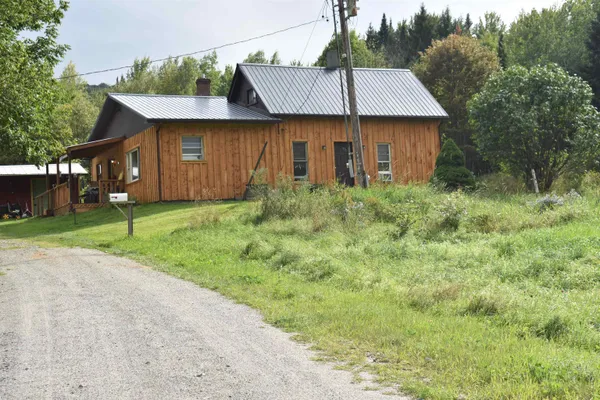$299,000 | 2689 Highway 58, Irasburg, VT 05845