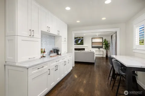 $4,150,000 | 2650 79th Avenue Northeast, Medina, WA 98039