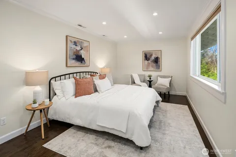 $4,150,000 | 2650 79th Avenue Northeast, Medina, WA 98039