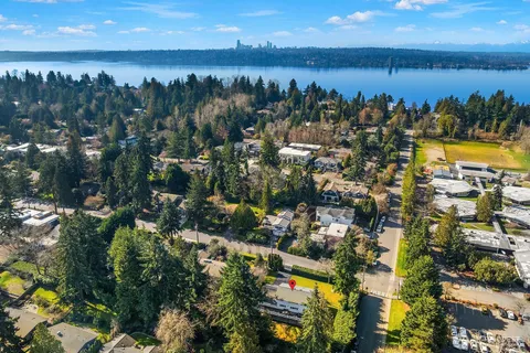 $4,150,000 | 2650 79th Avenue Northeast, Medina, WA 98039