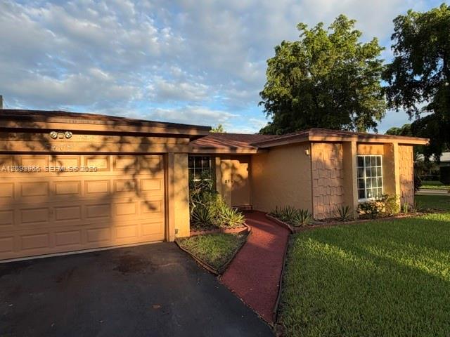3405 Garnet Road Miramar, FL 33025 - Photo 3 of 27 Gallery Image 3