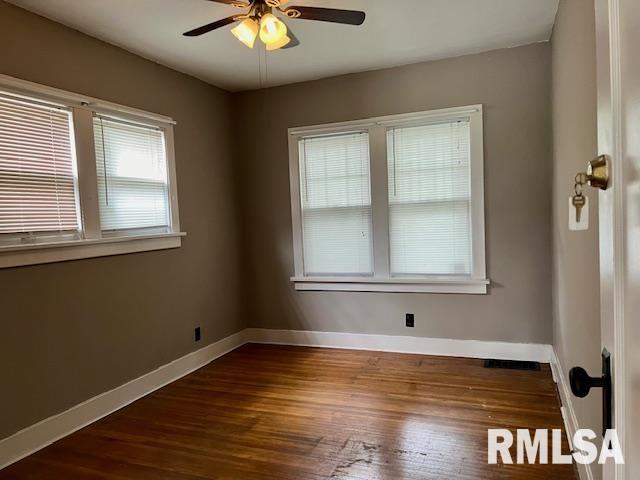 2460 Barker Street Clinton, IA 52732 - Photo 11 of 19 Gallery Image 11