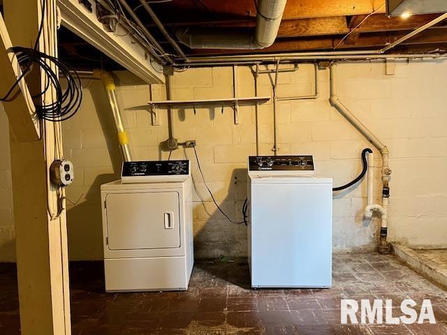 2460 Barker Street Clinton, IA 52732 - Photo 17 of 19 Gallery Image 17