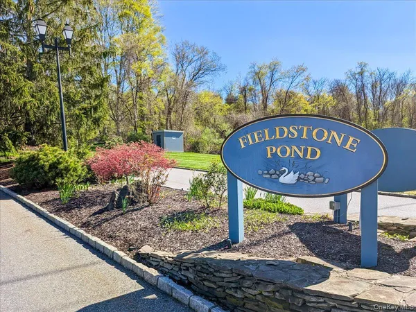 $330,000 | 604 Bentley Court, Brewster, NY 10509