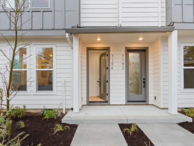 $369,900 | 481 Northeast 72nd Avenue, Unit 4, Portland, OR 97213