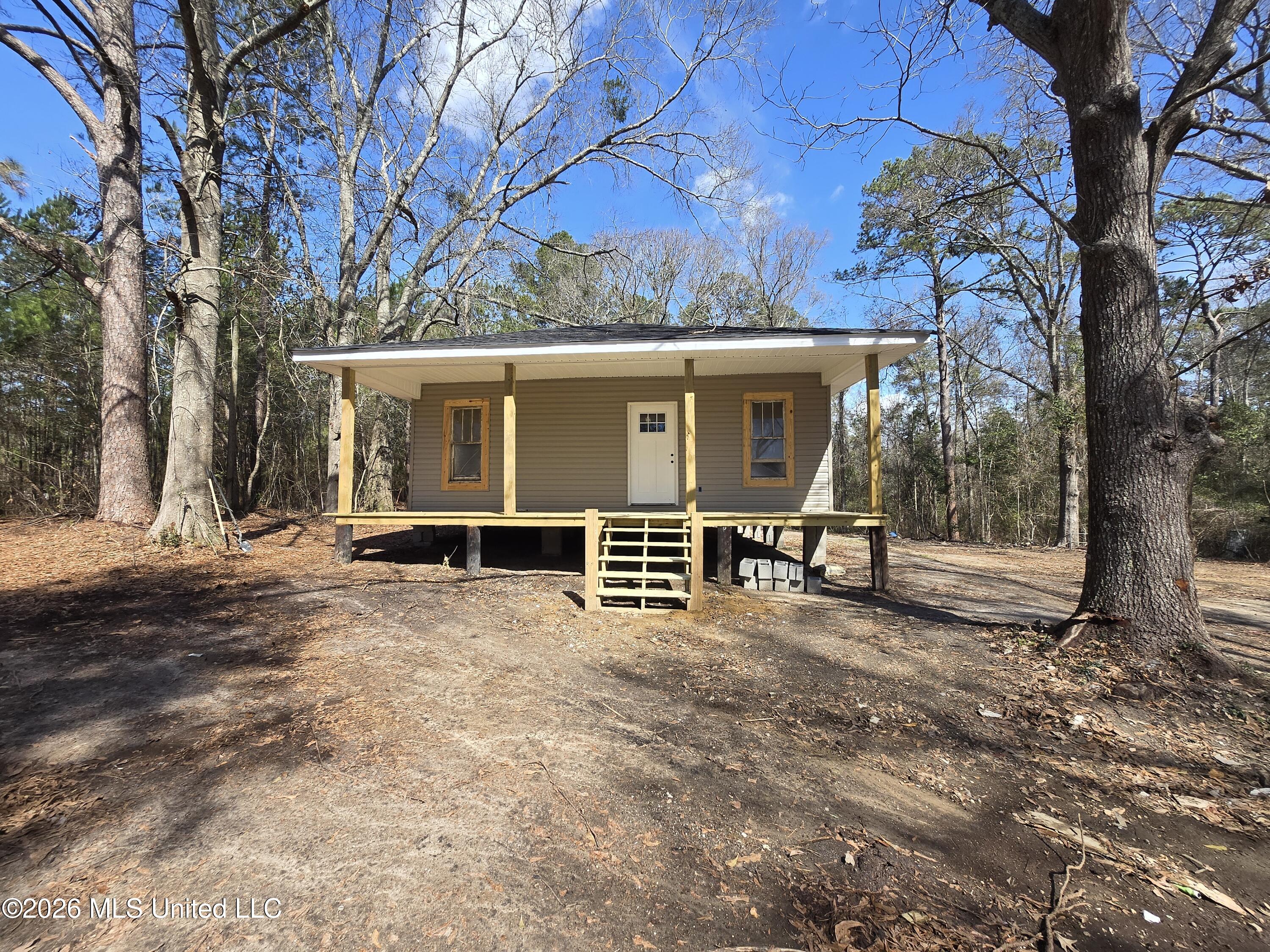 34 Leo Eaves Road Picayune, MS 39466 - Photo 1 of 19 Front View