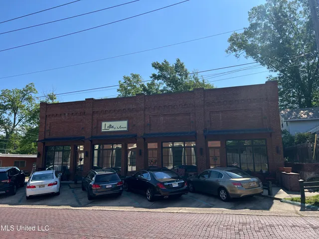 $1,700 | 300 Monroe Street, Unit 304, Clinton, MS 39056