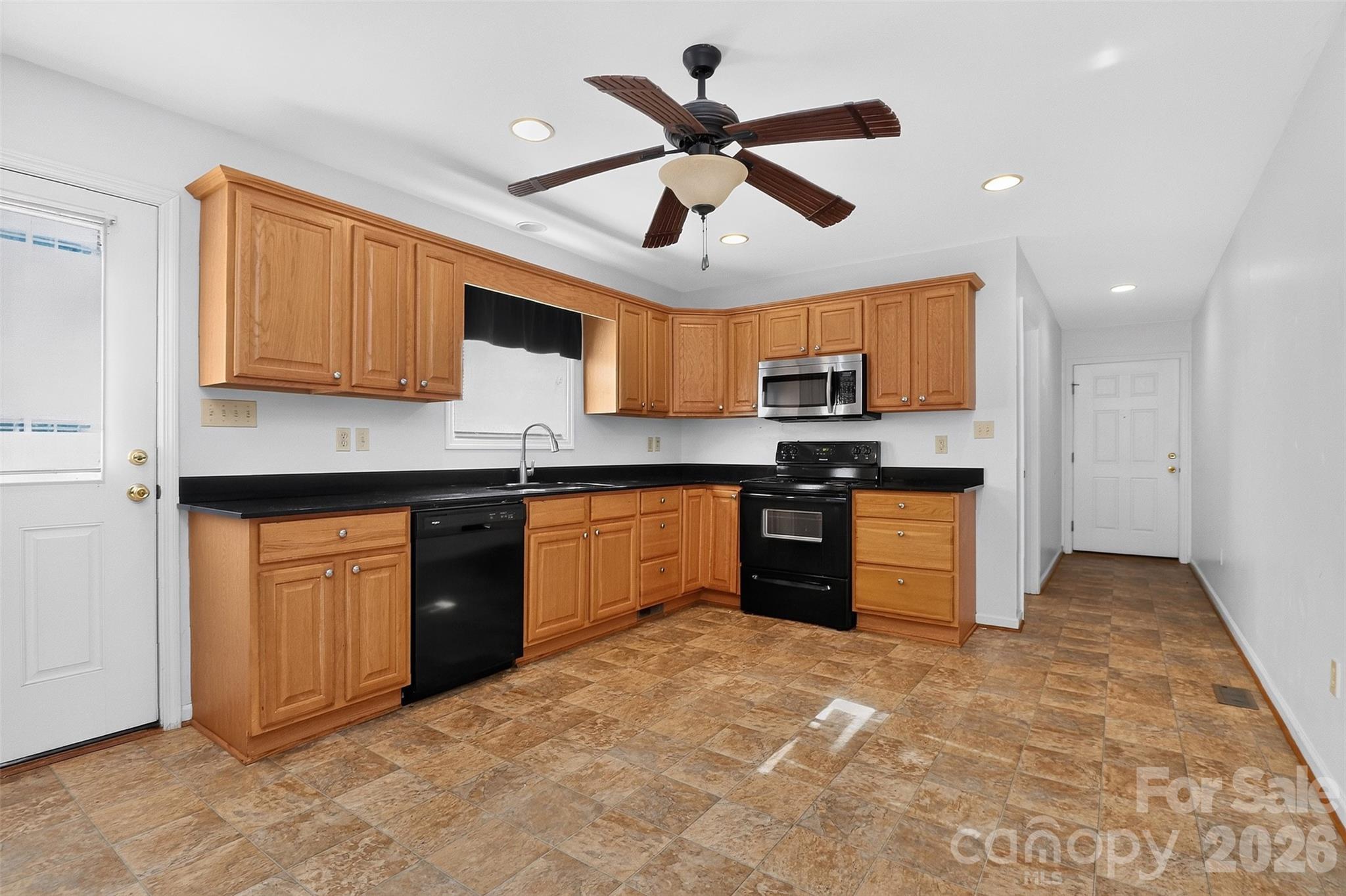 221 South Potter Road Lancaster, SC 29720 - Photo 5 of 18