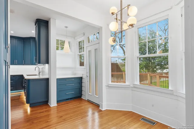 $699,000 | 524 North Getty Street, Uvalde, TX 78801