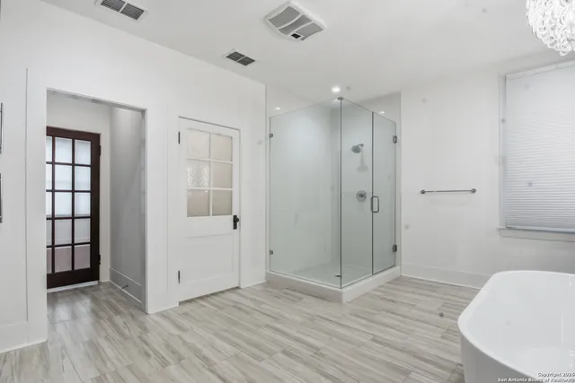 $699,000 | 524 North Getty Street, Uvalde, TX 78801