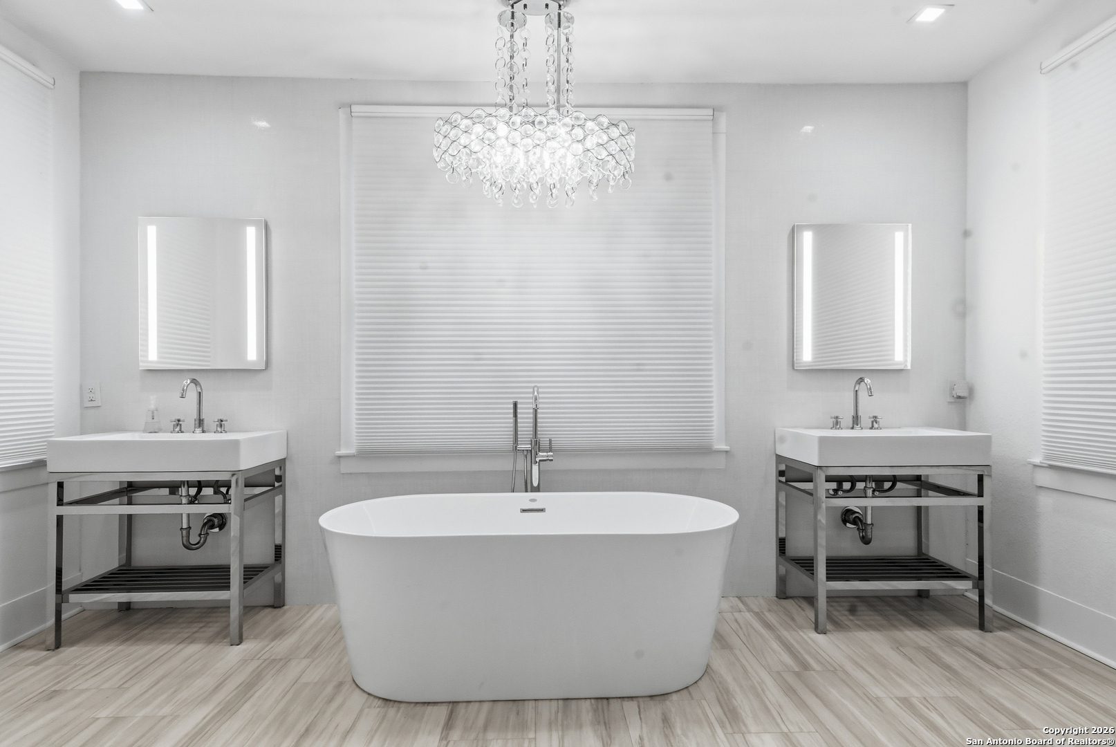 524 North Getty Street Uvalde, TX 78801 - Photo 37 of 63