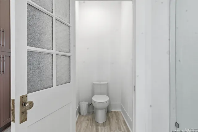 $699,000 | 524 North Getty Street, Uvalde, TX 78801