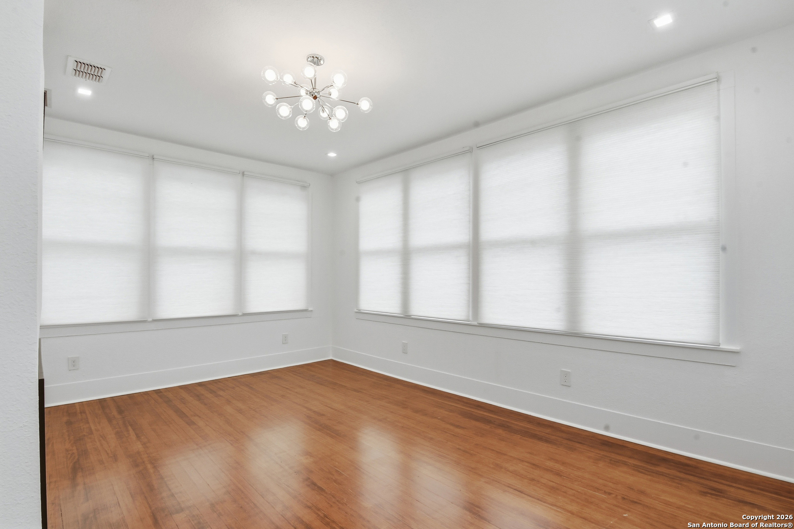 524 North Getty Street Uvalde, TX 78801 - Photo 41 of 63