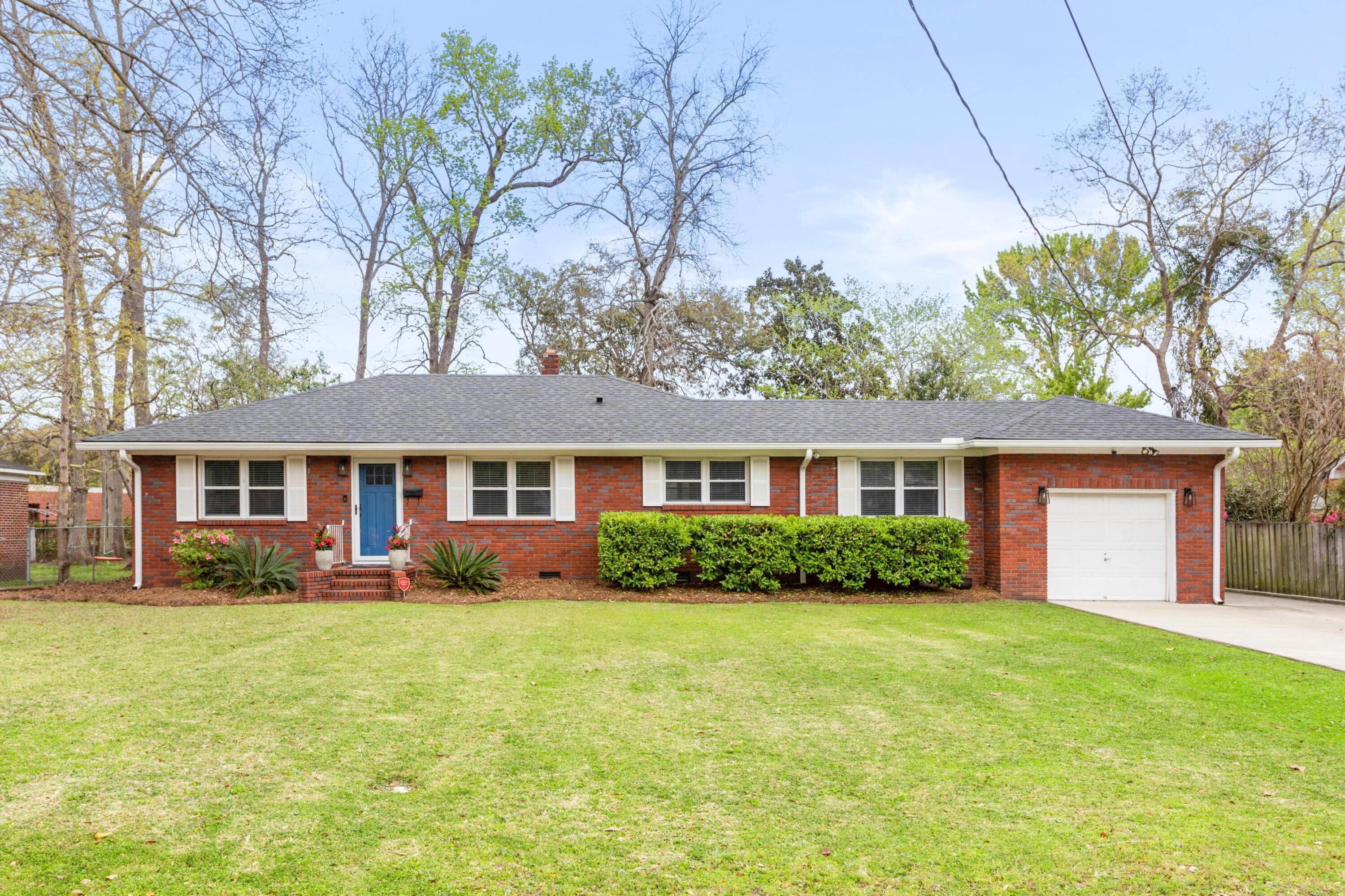 1408 Mosstree Road North Charleston, SC 29405 - Photo 2 of 20 Mosstree