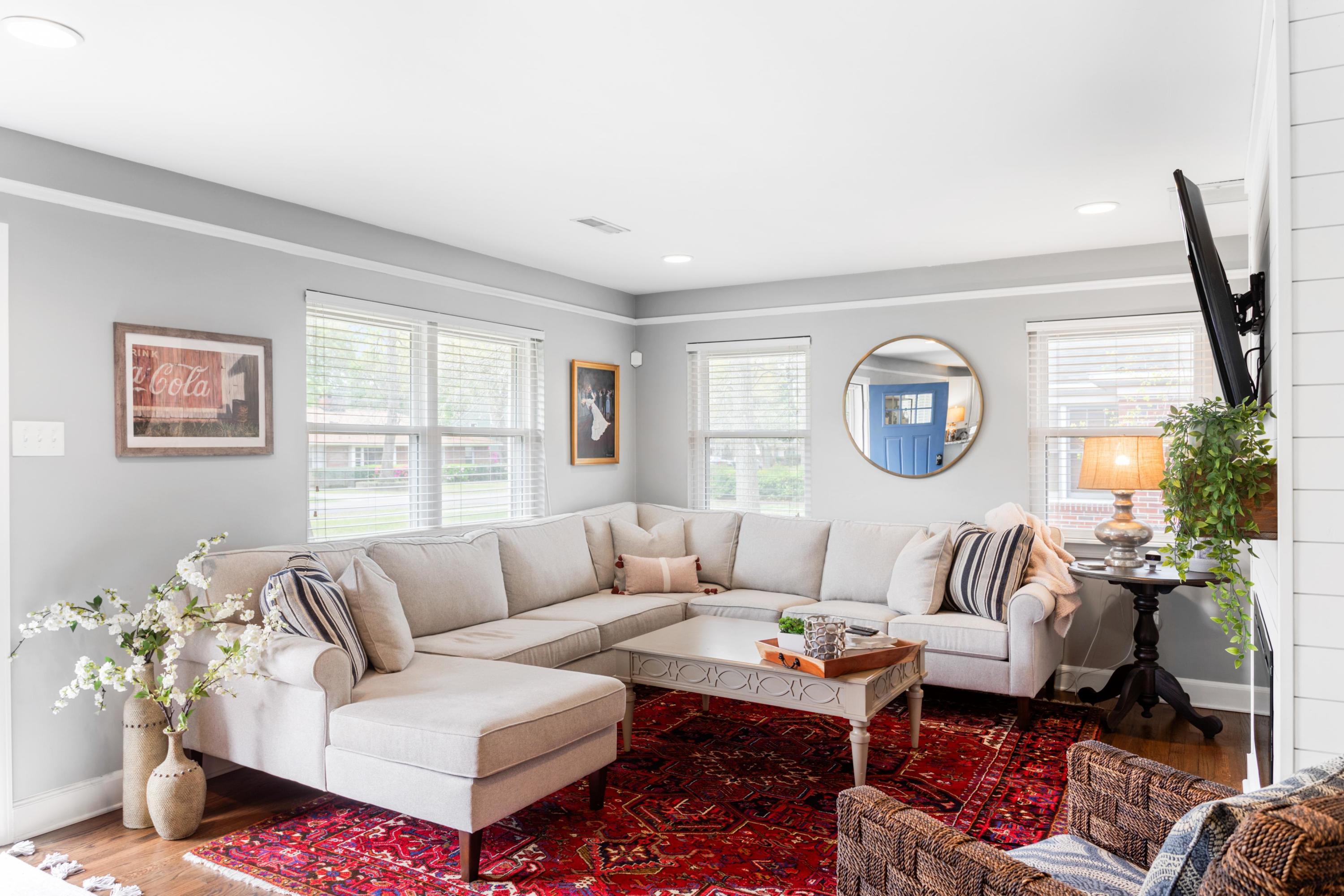 1408 Mosstree Road North Charleston, SC 29405 - Photo 4 of 20 Living room