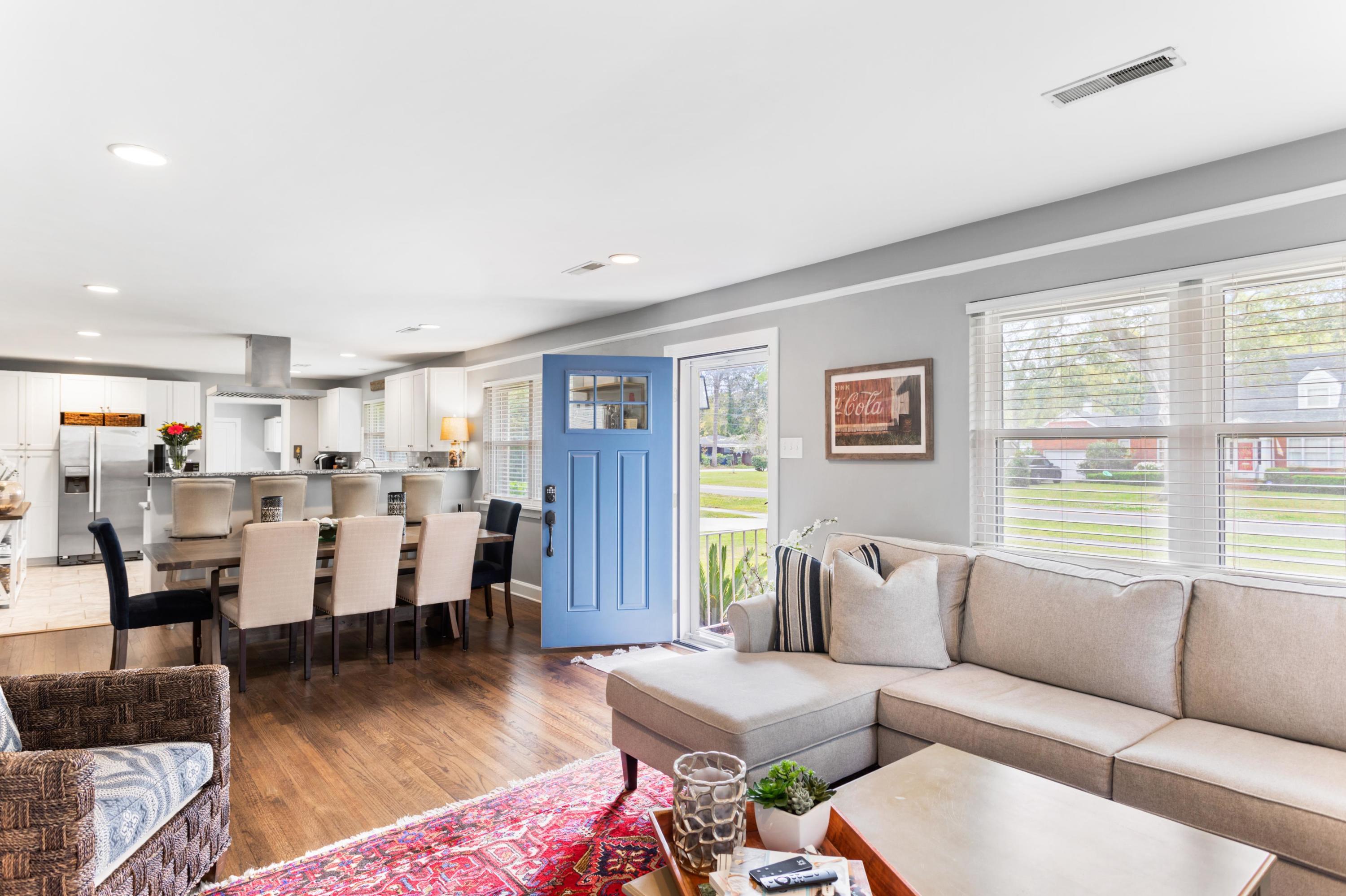 1408 Mosstree Road North Charleston, SC 29405 - Photo 5 of 20 Living room