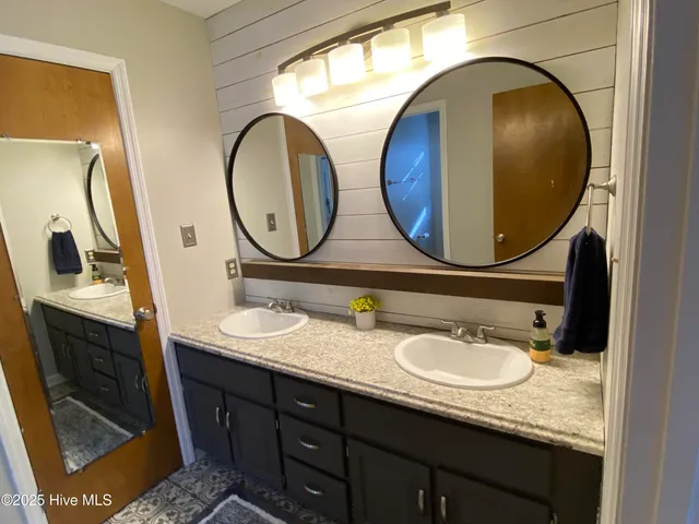 $242,000 | 733 Stonewall Avenue, Jacksonville, NC 28540