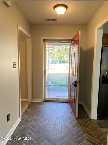 $242,000 | 733 Stonewall Avenue, Jacksonville, NC 28540