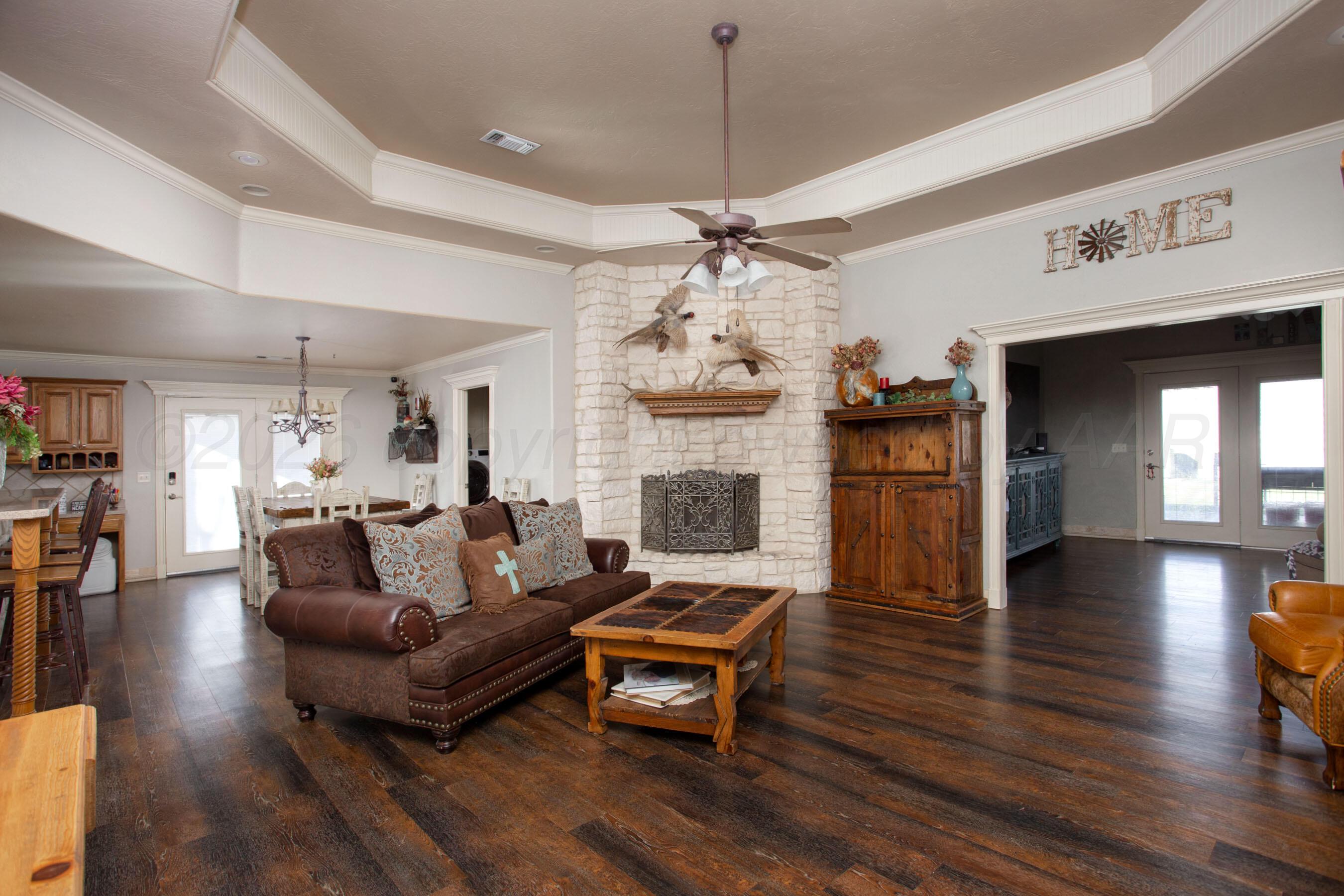 16310 Prairie Garden Road Canyon, TX 79015 - Photo 3 of 56 Living area