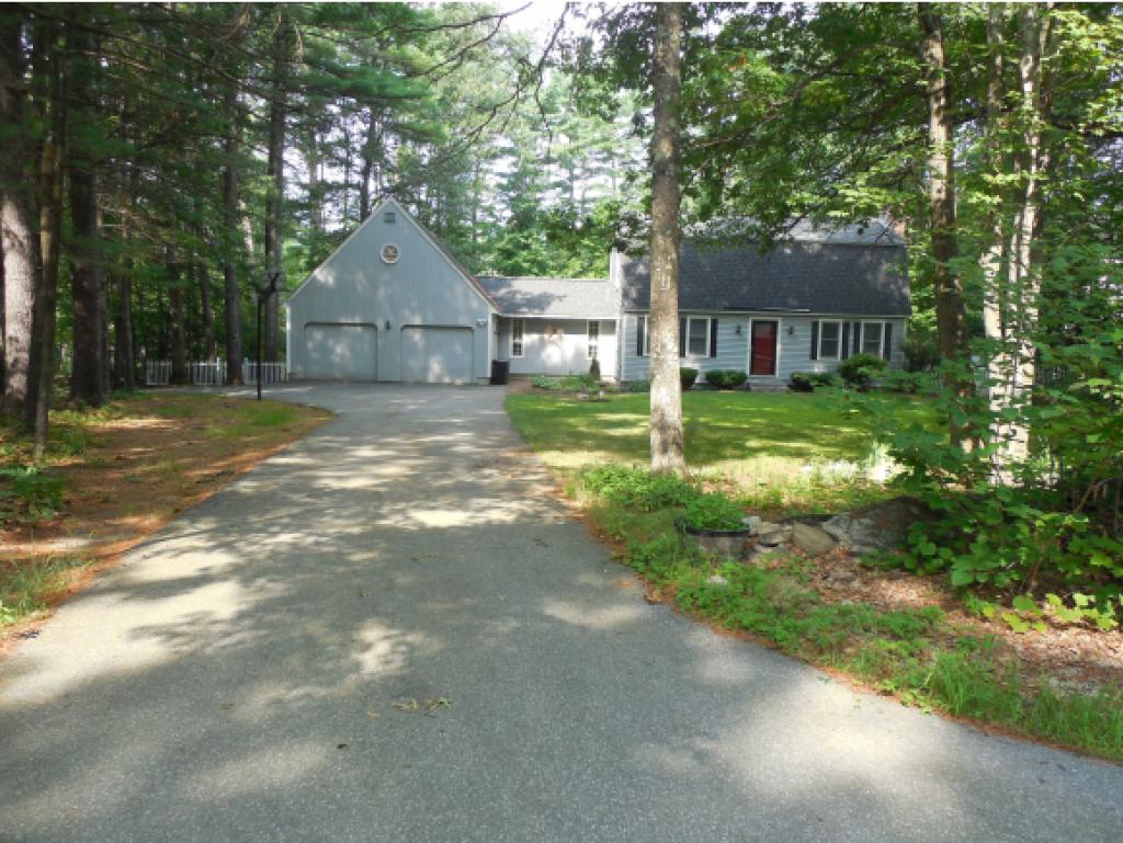52 Seaverns Bridge Road Amherst, NH 03031 - Photo 4 of 30