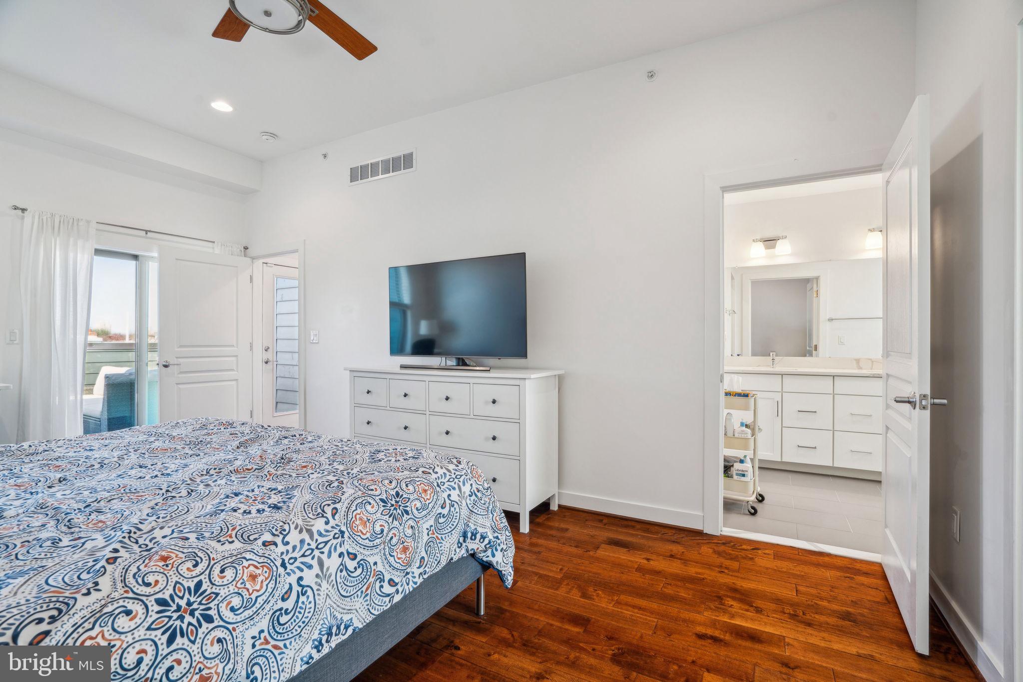 402 Reed Street Philadelphia, PA 19147 - Photo 18 of 27 Gallery Image 18
