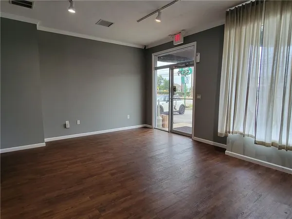 $5,000 | 5879 Steubenville Pike, Pittsburgh, PA 15205