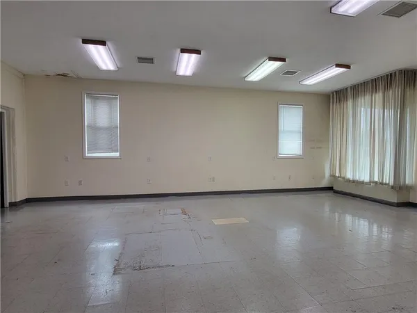 $5,000 | 5879 Steubenville Pike, Pittsburgh, PA 15205