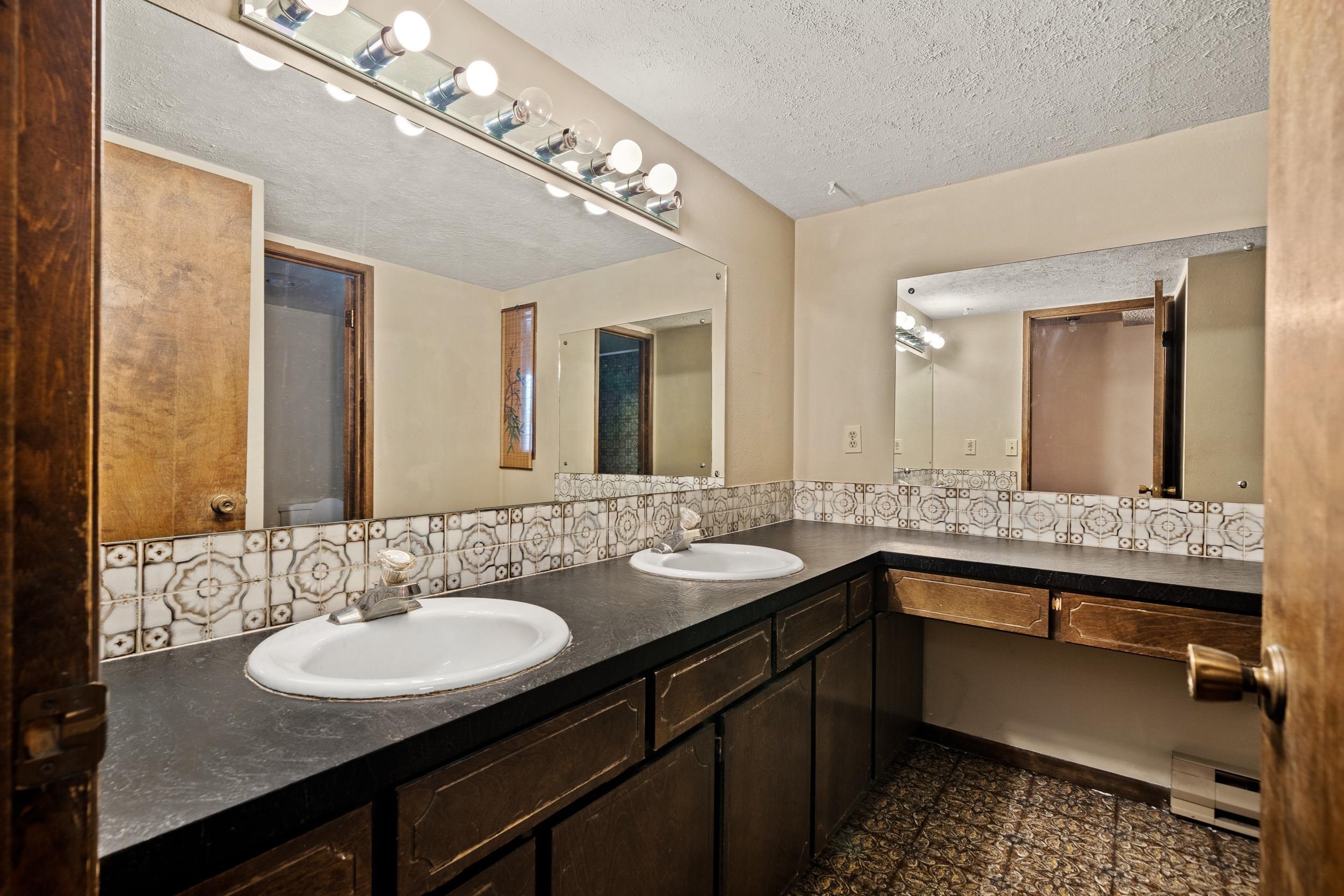 210 North Van Marter Road Spokane Valley, WA 99206 - Photo 17 of 48