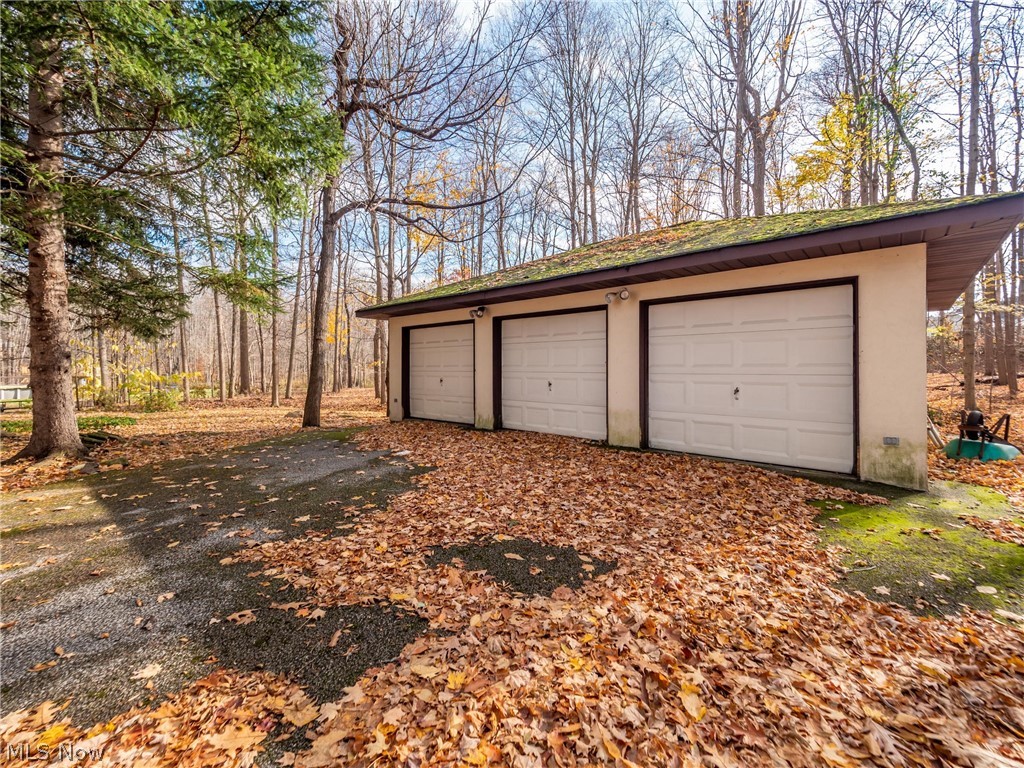 6800 Bonnieview Road Cleveland, OH 44143 - Photo 4 of 35 Gallery Image 4