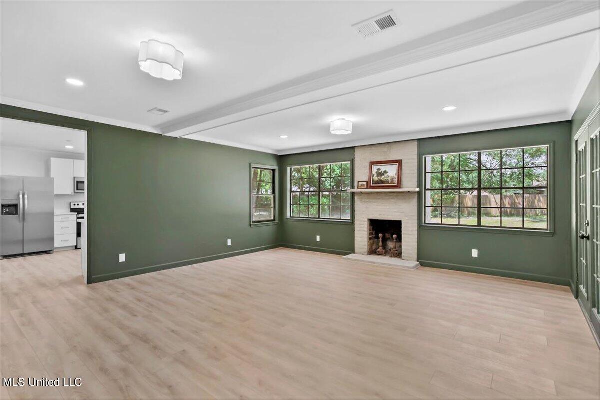 4605 Courthouse Road Gulfport, MS 39507 - Photo 11 of 36 11-Living Room 2