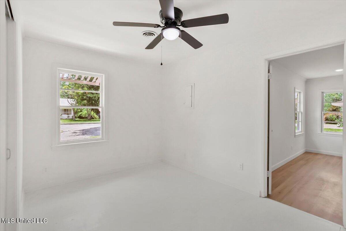 4605 Courthouse Road Gulfport, MS 39507 - Photo 27 of 36 27-Bedroomn4