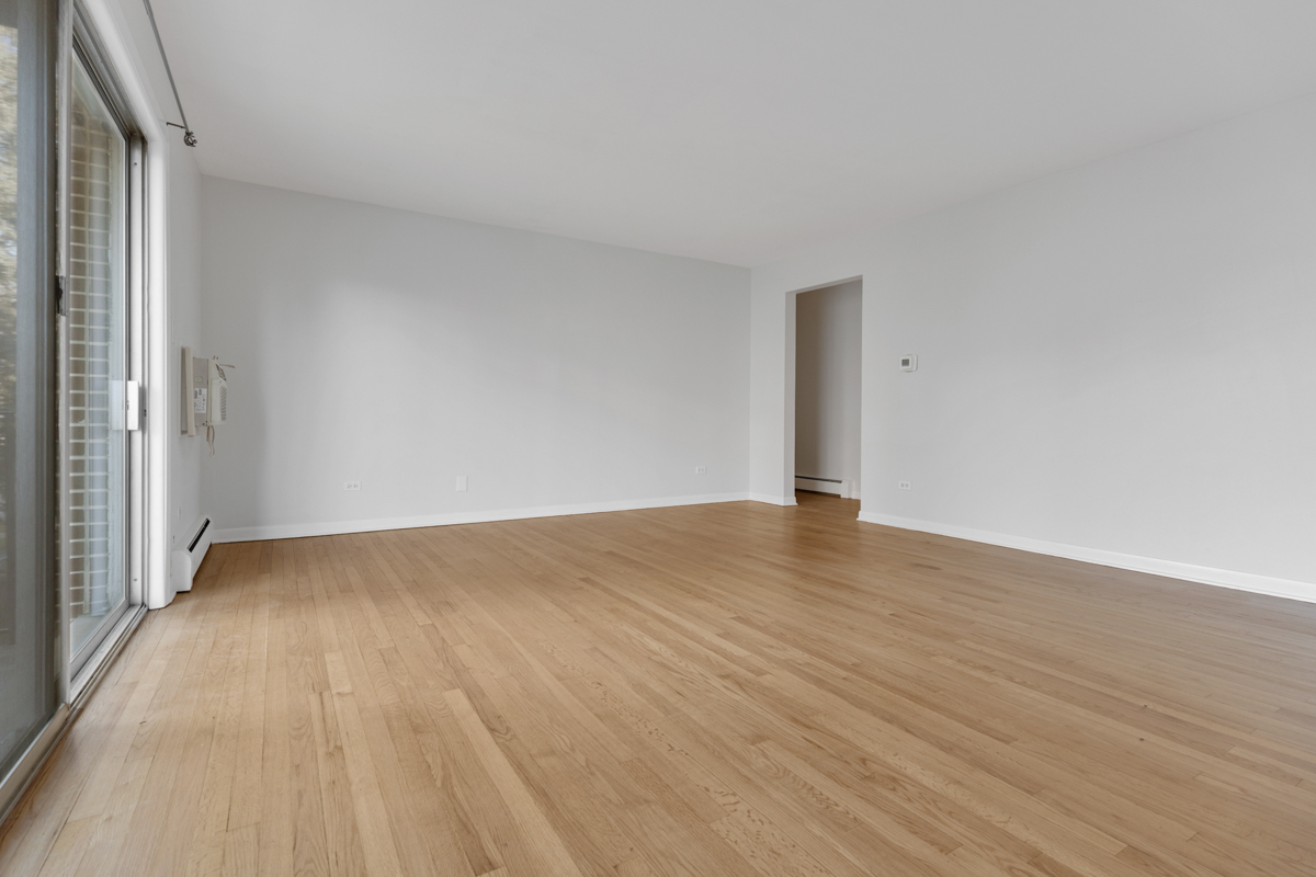 1347 Perry Street, Unit 4 Des Plaines, IL 60016 - Photo 4 of 15