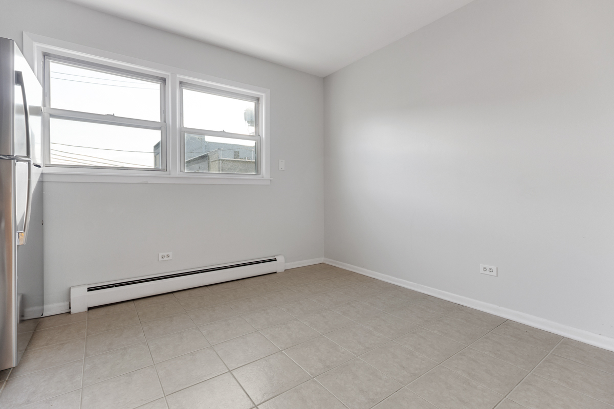 1347 Perry Street, Unit 4 Des Plaines, IL 60016 - Photo 7 of 15