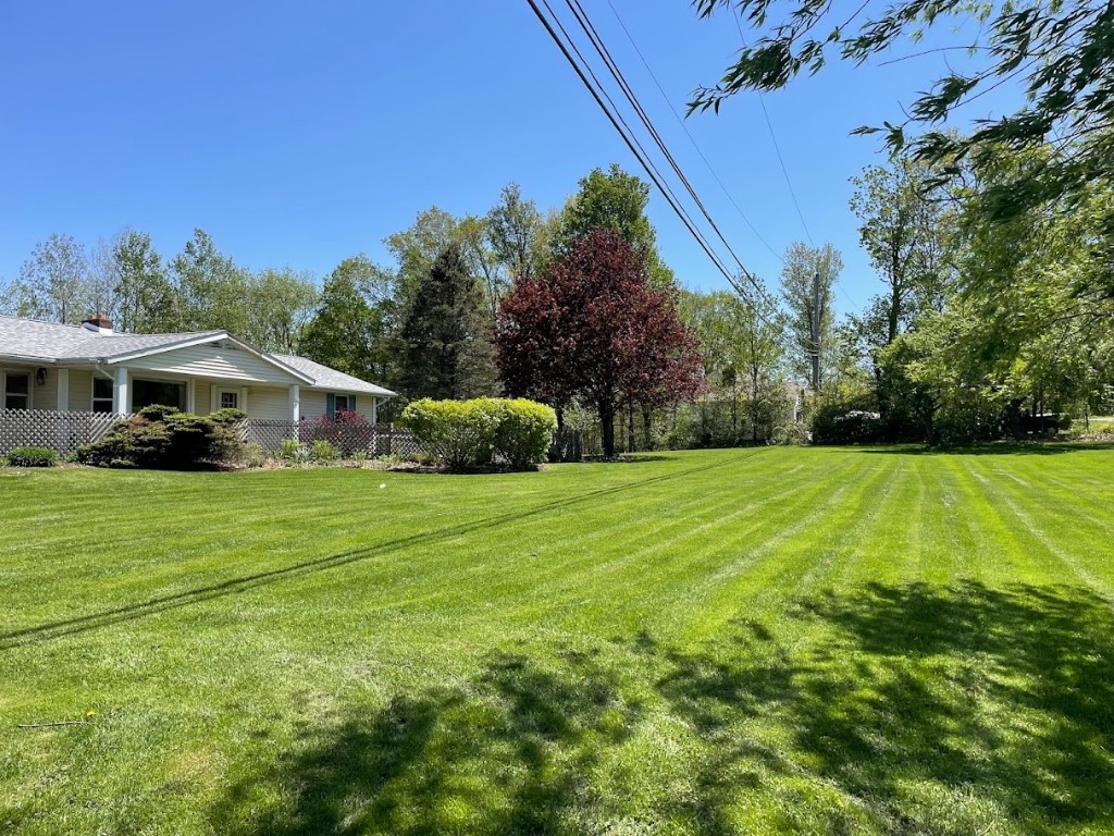 672 Brotzman Road Binghamton, NY 13901 - Photo 3 of 29