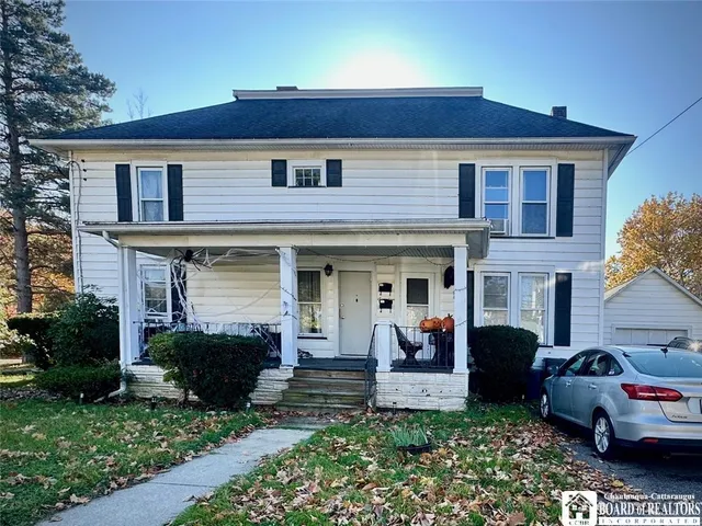 $164,900 | 17 Christy Street, Hanover, NY 14136