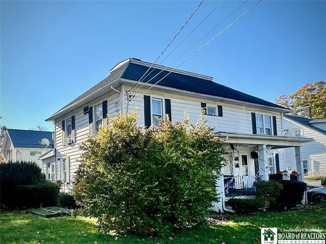 $164,900 | 17 Christy Street, Hanover, NY 14136
