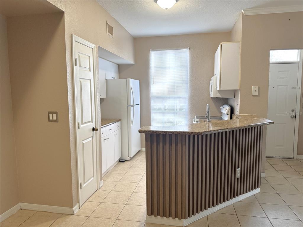 6376 Raleigh Street, Unit 2001 Orlando, FL 32835 - Photo 5 of 24 Gallery Image 5