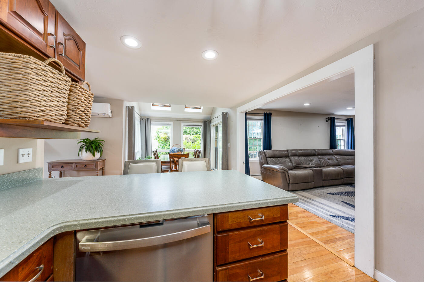 23 Square Rigger Lane Hyannis, MA 02601 - Photo 13 of 34 kitchen3